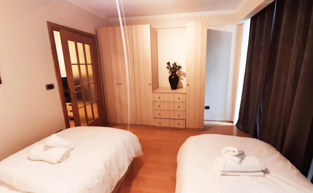 Tirana Apartment *